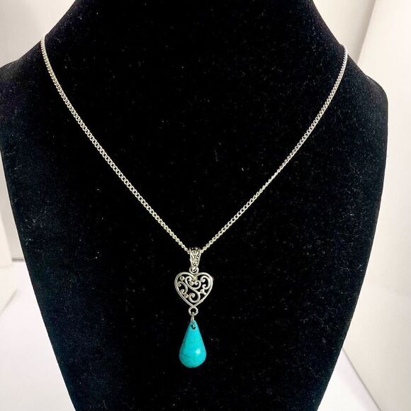 AUO Sterling 925 Silver Heart  & Turquoise Necklace - Picture 6 of 11